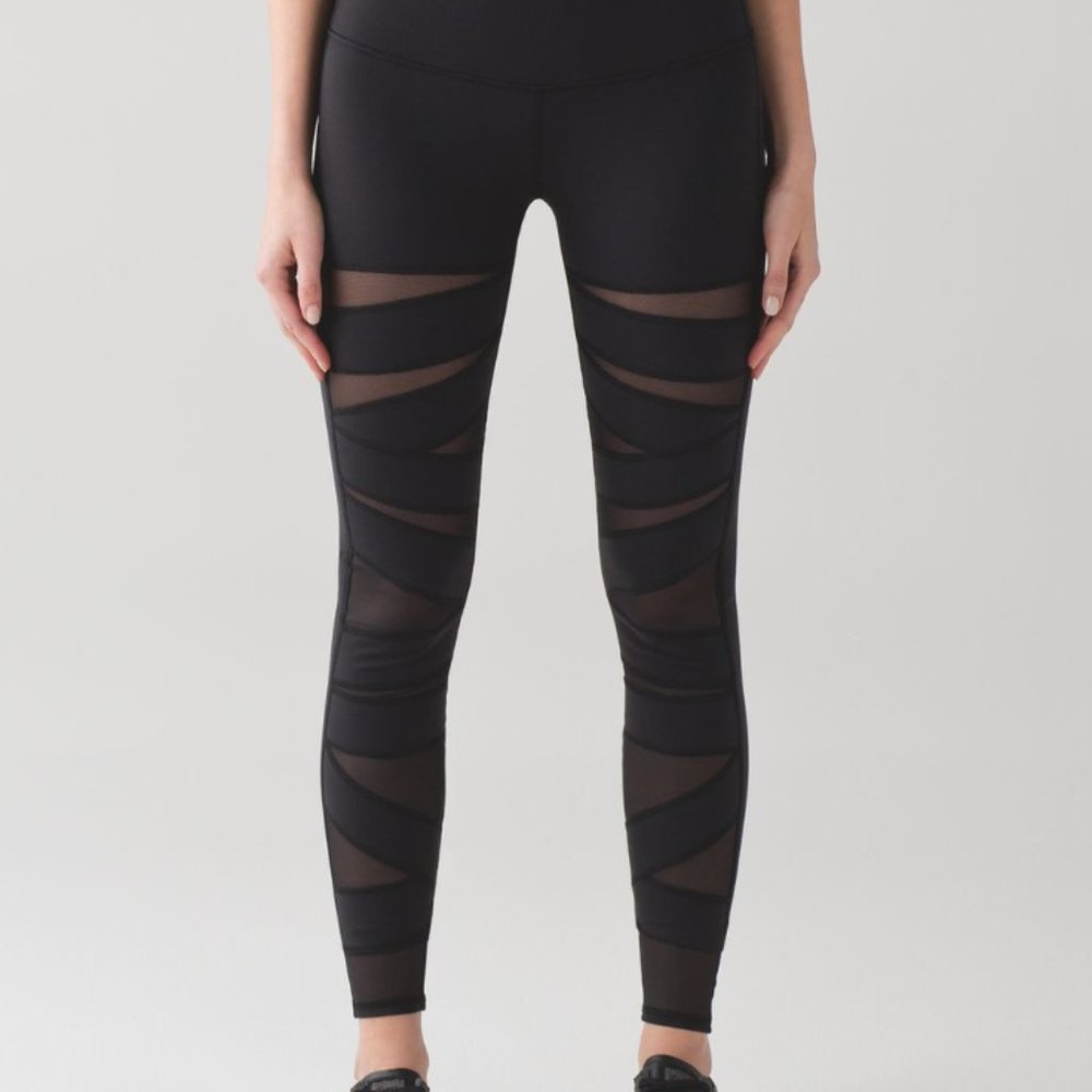 lululemon athletica Wunder Under Tech Mesh Leggings - size 6 - Good condition